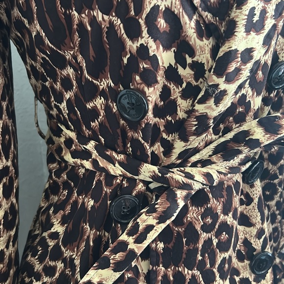 Vertigo Paris Leopard Print Jacket - Picture 7 of 8